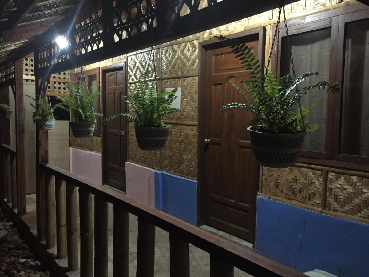 Bohemian Bohol Hostel Panglao Exterior foto